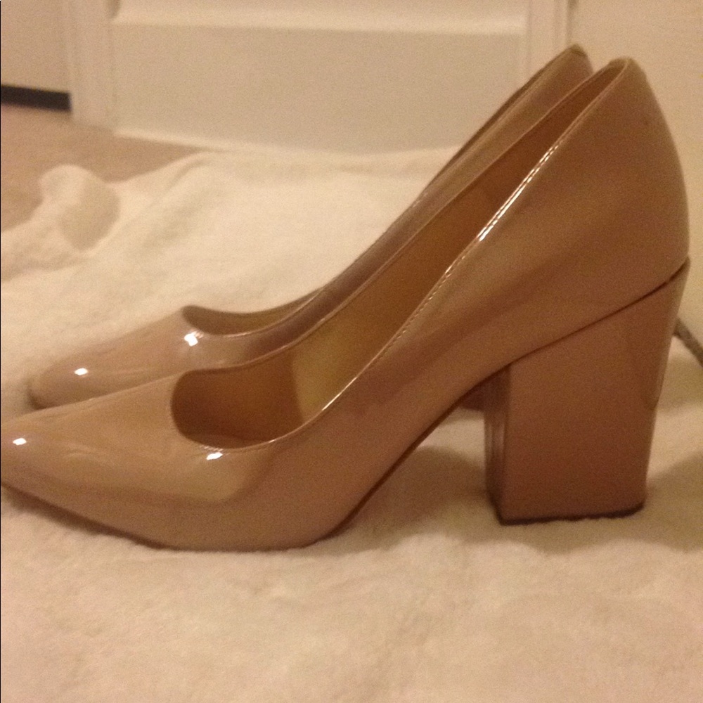 Nine West nude platform heel